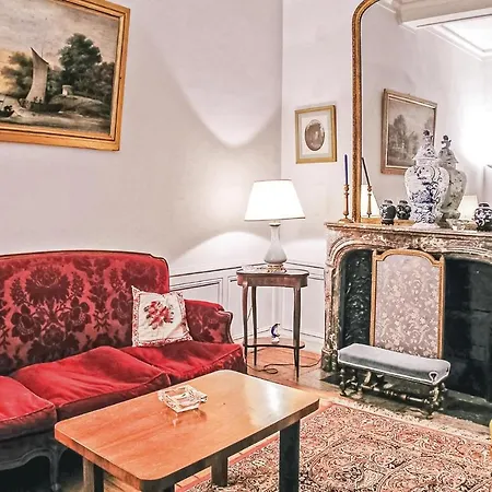 10 Bedroom Cozy In Allonne Ferienhaus Beauvais