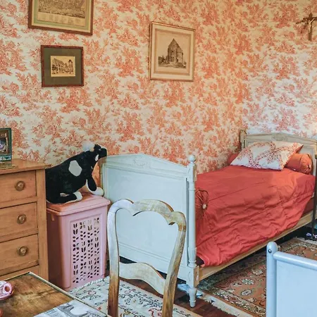 10 Bedroom Cozy Home In Allonne