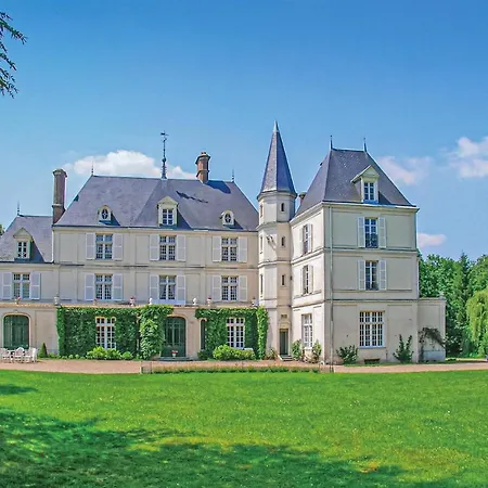 10 Bedroom Cozy Home In Allonne *