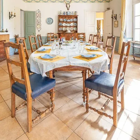 10 Bedroom Cozy Home In Allonne *